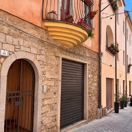 ゲストハウス Carrales 3*