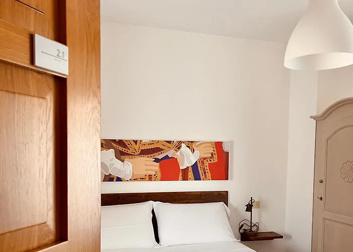 招待所 Carrales 努奥罗