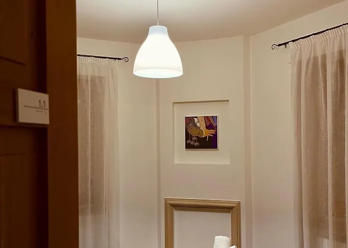 Carrales 招待所 努奥罗